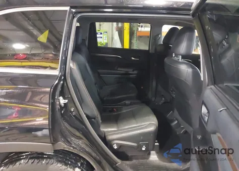 2014 Toyota Highlander Limited Platinum V6 z USA, uszkodzony, nr VIN 5TDYKRFH1ES035228